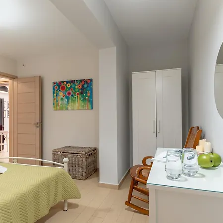 Aurora Stelida (Naxos)